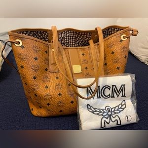 MCM Liz Reversible Visetos Tote Bag